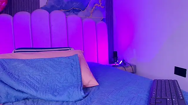 abbyrouss  online show from February 25, 2026, 3:07 am