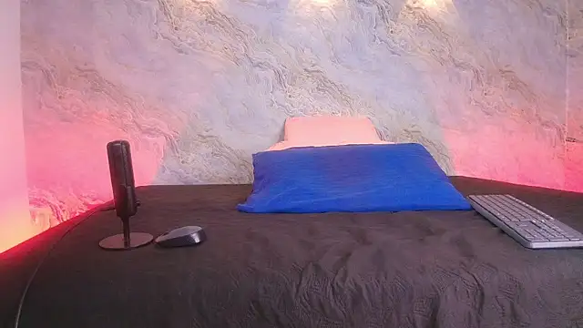 abbyrouss  online show from November 6, 2025, 3:10 am