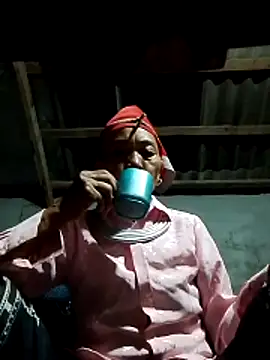 -Xuka-200 online show from October 23, 2025, 2:05 pm