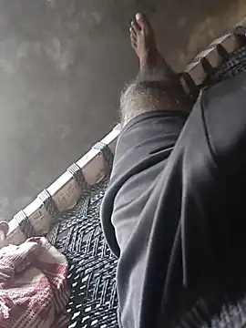 pus ylover online show from October 12, 2025, 6:48 am