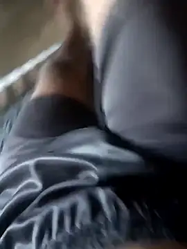 pus ylover online show from October 15, 2025, 6:11 am