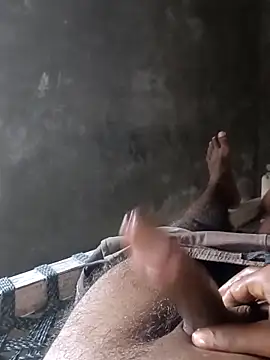 pus ylover online show from October 19, 2025, 9:12 am