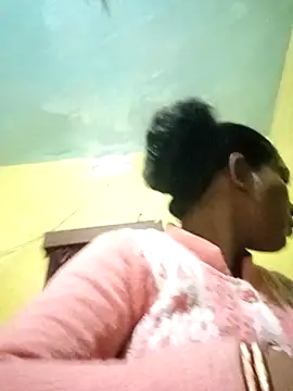 Notyriya7 online show from December 22, 2025, 2:44 am