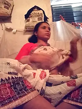 Notyriya7 online show from April 6, 2026, 7:42 am