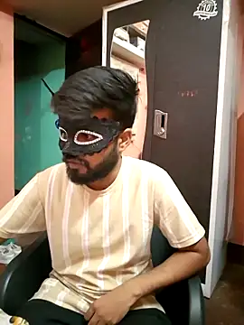 soniriyaa010101 online show from March 1, 2026, 6:41 pm