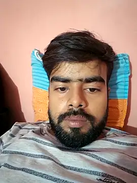 soniriyaa010101 online show from October 20, 2025, 6:04 am