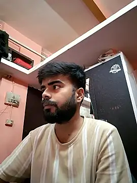 soniriyaa010101 online show from January 19, 2026, 1:15 pm