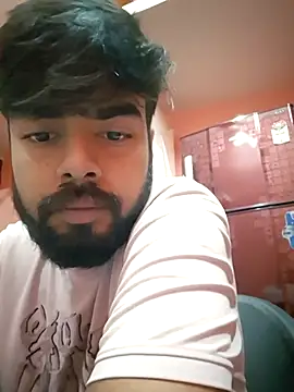 soniriyaa010101 online show from November 4, 2025, 8:51 am