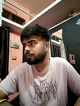 soniriyaa010101 online show from April 12, 2026, 2:53 pm