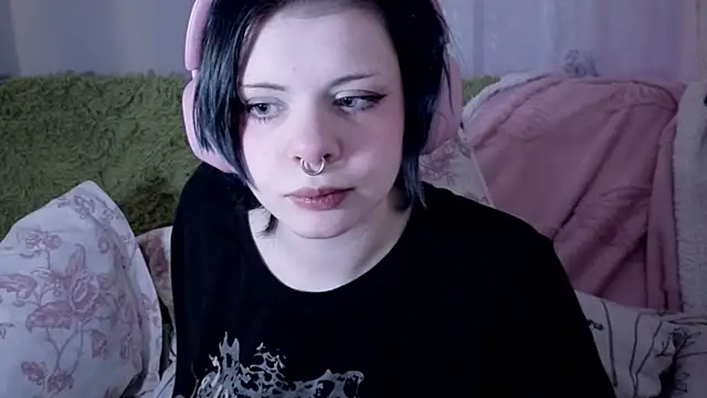 Alice Zev online show from April 25, 2026, 11:35 pm