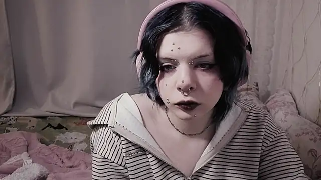 Alice Zev online show from April 29, 2026, 2:16 am