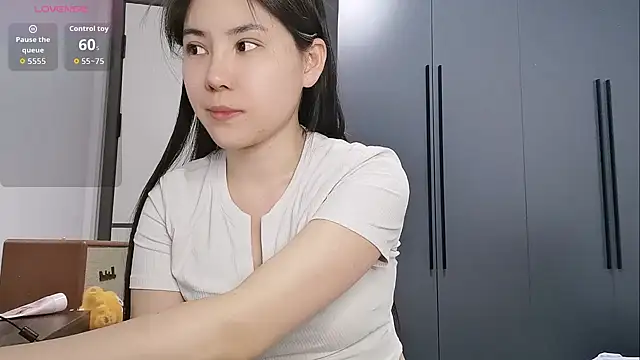 luckckcj online show from March 1, 2026, 11:43 am