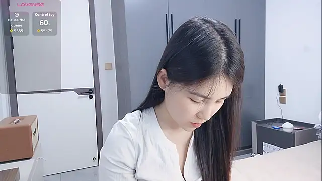 luckckcj online show from November 30, 2025, 7:09 am