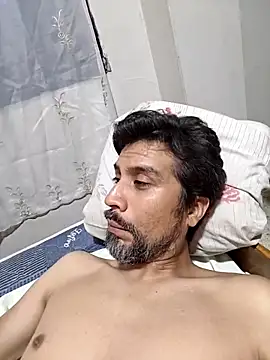 Snapshot of Mac50rus chatting on November 18, 2025, 5:11 am Mac50rus online show from November 18, 2025, 5:11 am