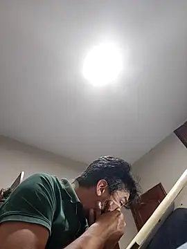 Snapshot of Mac50rus chatting on October 11, 2025, 8:04 am Mac50rus online show from October 11, 2025, 8:04 am