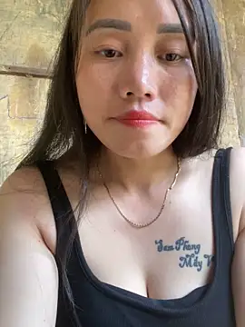 chipp-bong online show from October 11, 2025, 7:42 am