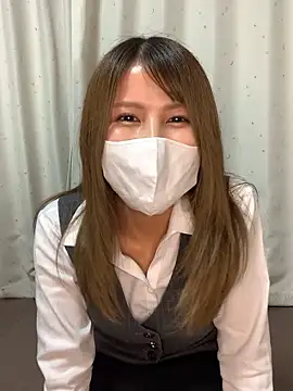 Snapshot of -Hikari-00- chatting on September 18, 2025, 4:37 am -Hikari-00- online show from September 18, 2025, 4:37 am