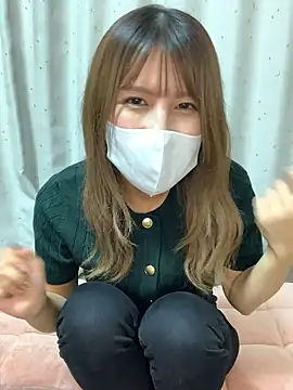 Snapshot of -Hikari-00- chatting on October 6, 2025, 1:29 am -Hikari-00- online show from October 6, 2025, 1:29 am