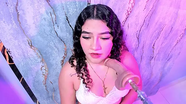 mia cataleiya online show from October 15, 2025, 11:18 am