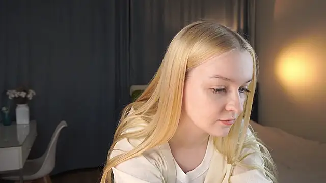 KrishnaSimmons online show from September 13, 2025, 7:36 pm