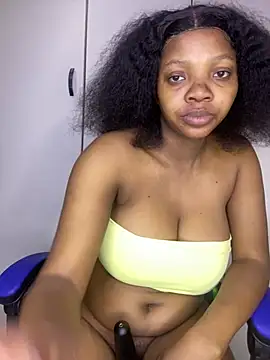 MilfBoobsxx online show from July 10, 2026, 2:00 am