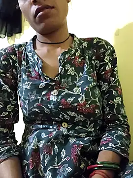 SweetKomal89 online show from November 10, 2025, 6:57 pm