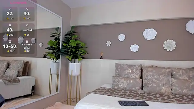 VictoriaShelby online show from October 17, 2025, 12:18 pm