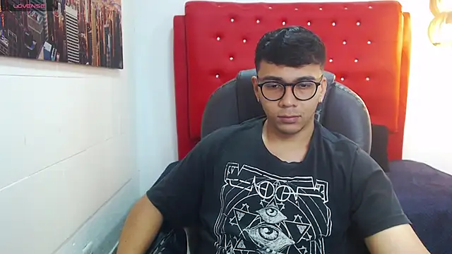 titanxero online show from November 4, 2025, 11:47 am