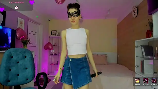 dark summer online show from March 18, 2026, 5:36 pm