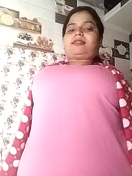 Hot-Pooja25 online show from February 4, 2026, 2:17 am