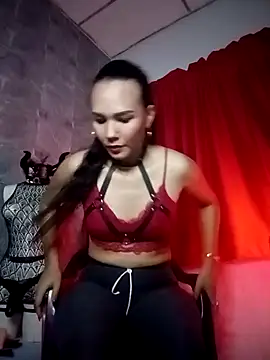 Snapshot of NicolLady chatting on February 4, 2026, 12:49 am NicolLady online show from February 4, 2026, 12:49 am