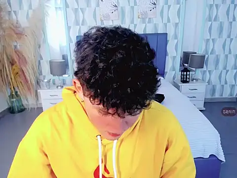 Axel savage online show from November 2, 2025, 3:33 am