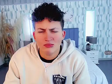 Axel savage online show from October 26, 2025, 12:05 pm