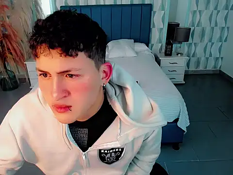 Axel savage online show from November 16, 2025, 12:10 pm