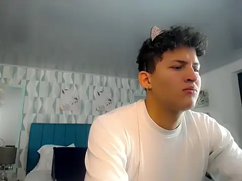 Axel savage online show from September 25, 2025, 12:00 pm