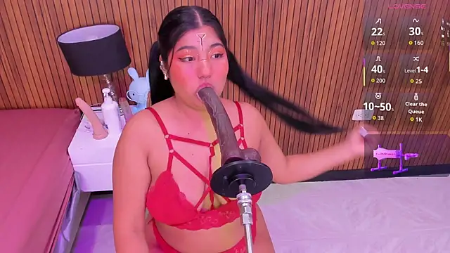 mysticlatina1 online show from November 22, 2025, 11:53 am