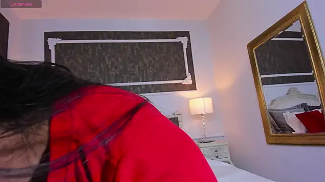 SharonBonet online show from October 17, 2025, 11:23 am