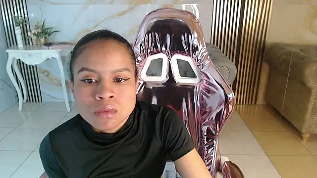 Snapshot of catalina5_s chatting on February 25, 2026, 1:11 pm catalina5 s online show from February 25, 2026, 1:11 pm