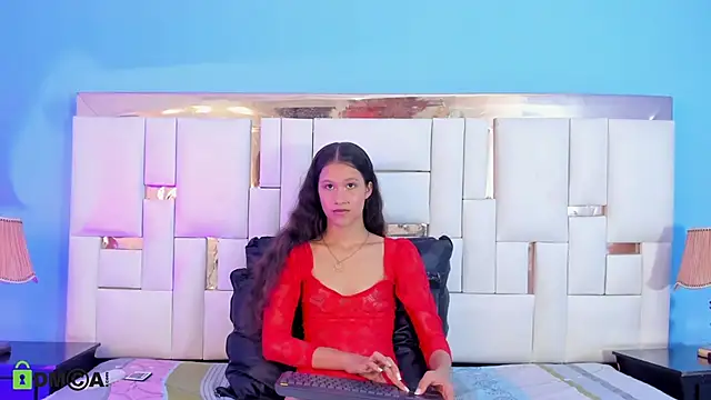 EmmaPetty online show from September 12, 2025, 8:52 pm