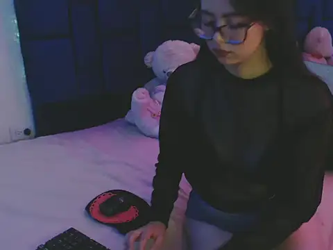 Snapshot of nikolle_huyt chatting on September 10, 2025, 9:03 pm nikolle huyt online show from September 10, 2025, 9:03 pm