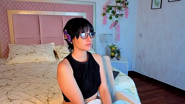 RobinBennett online show from October 11, 2025, 4:41 pm