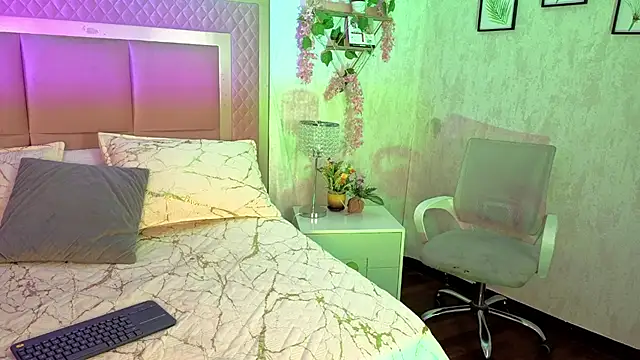 RobinBennett online show from October 17, 2025, 12:40 pm