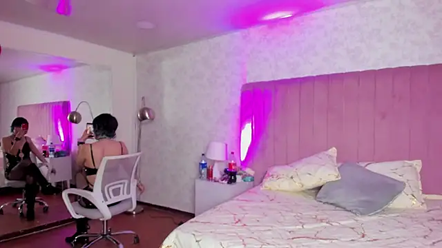 RobinBennett online show from September 28, 2025, 12:45 pm