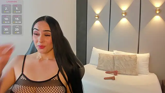 ashly moonn online show from December 15, 2025, 12:22 pm