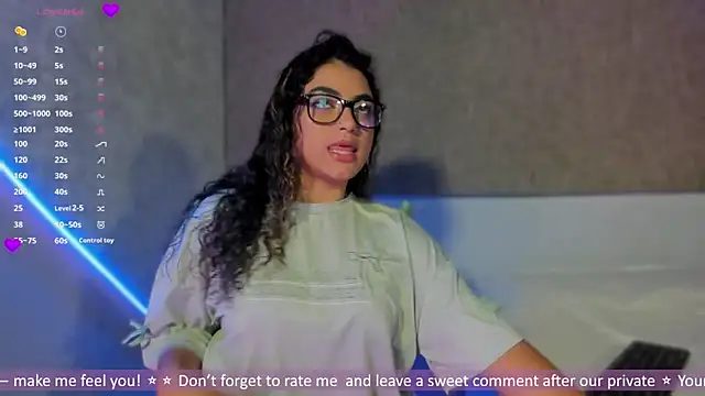 Snapshot of Salomeferreira_ chatting on October 13, 2025, 5:25 pm Salomeferreira online show from October 13, 2025, 5:25 pm