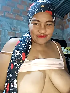 Snapshot of Rahma_Beautiful chatting on September 24, 2025, 8:43 am Rahma Beautiful online show from September 24, 2025, 8:43 am