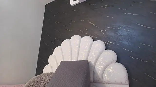 kissme luna online show from March 14, 2026, 7:09 pm