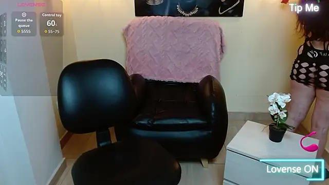 Bom BomXX online show from January 15, 2026, 11:30 pm