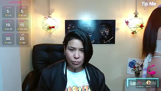 Bom BomXX online show from December 14, 2025, 3:24 am