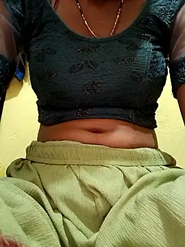 Snapshot of Aasha_devi05 chatting on October 18, 2025, 4:47 am Aasha devi05 online show from October 18, 2025, 4:47 am